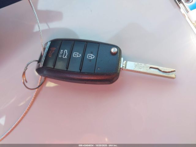 2016 KIA OPTIMA 5XXGT4L39GG008867 Photo 10