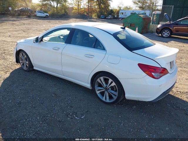 2019 MERCEDES-BENZ CLA 250 WDDSJ4GB9KN701040 Photo 2