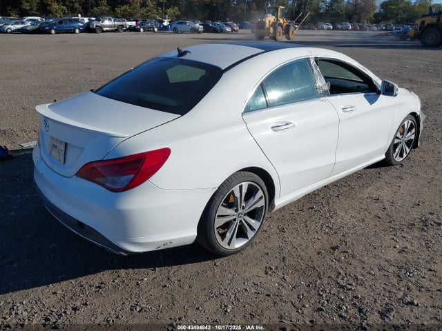 2019 MERCEDES-BENZ CLA 250 WDDSJ4GB9KN701040 Photo 3