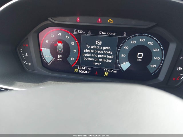 2025 AUDI Q3 WA1DECF38S1052652 Photo 6