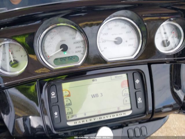 2016 HARLEY-DAVIDSON FLHX 1HD1KBM10GB687569 Photo 6
