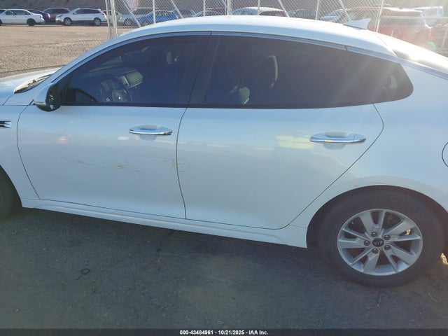 KIA Optima Lx 2017 5XXGT4L31HG143651 Image 6
