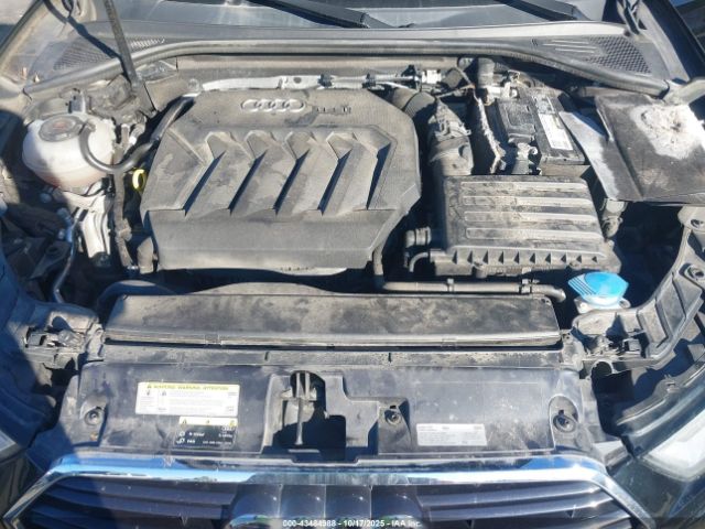 2018 AUDI A3 WAUAUGFF3J1068606 Photo 9