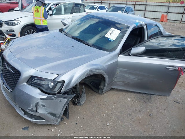 Aukcja sprzedaży 2018 Chrysler 300 300s, vin: 2C3CCABG5JH214035, numer aukcji: 43484995