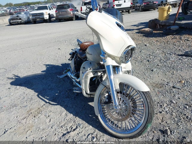 2014 HARLEY-DAVIDSON FLHXS 1HD1KRM17EB661718