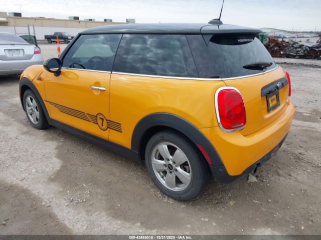2016 MINI HARDTOP WMWXP5C52G3B15061 Photo 2