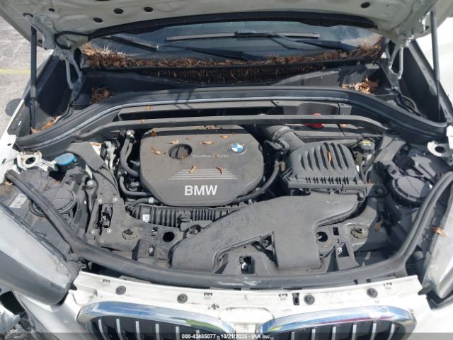 2018 BMW X1 WBXHT3C3XJ5K21131 Photo 9