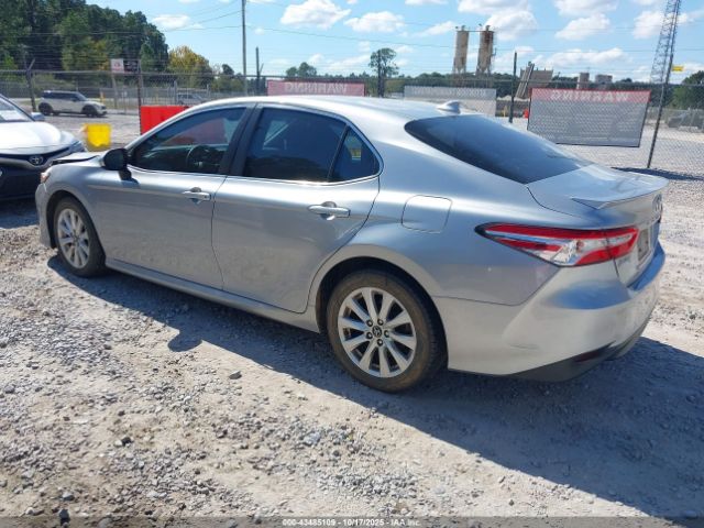 2019 TOYOTA CAMRY 4T1B11HK2KU843285 Photo 2