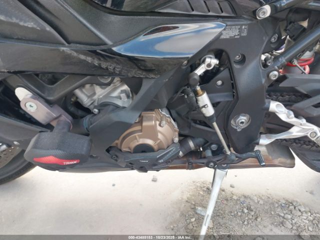 2021 BMW S 1000 WB10E2309M6D38136 Photo 8