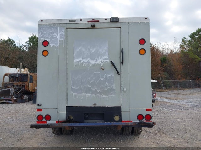 Ford F-550 Chassis Xl 2015 1FDAF5GT9FEC17408 Image 15
