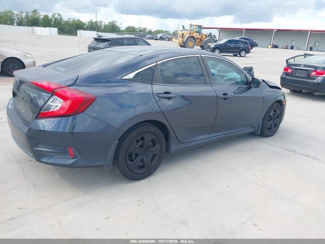Honda Civic Lx 2018 2HGFC2F58JH506335 Image 4