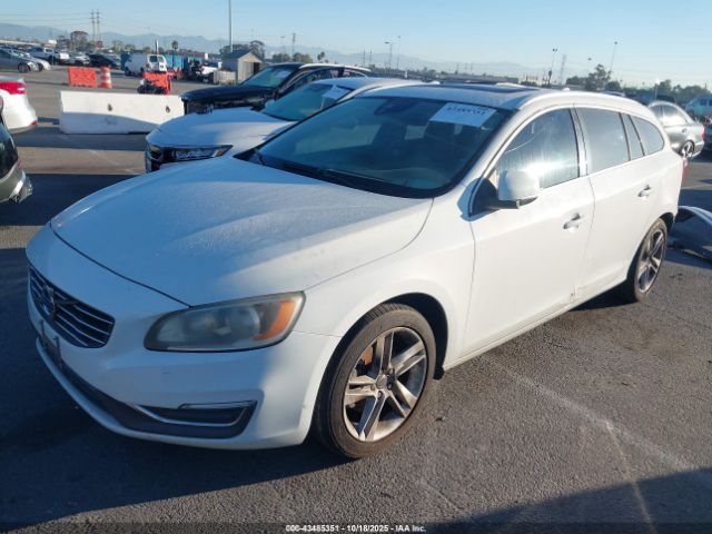 2015 VOLVO V60 YV126MEB7F1192779 Photo 1