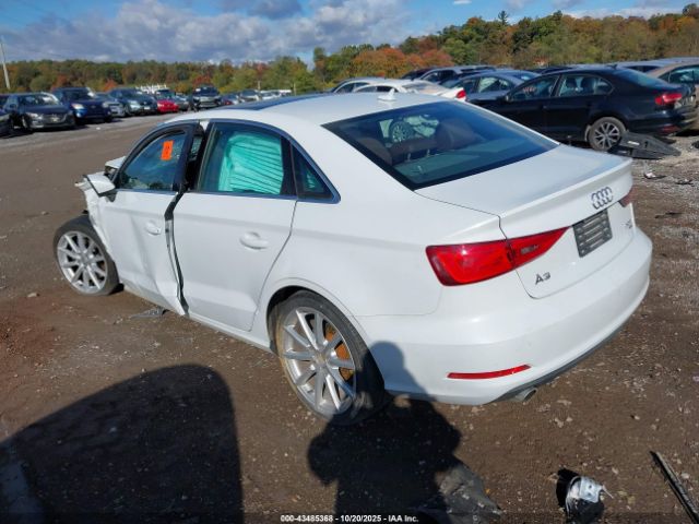 2015 AUDI A3 WAUEFGFF4F1015089 Photo 2
