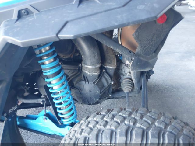 2022 CAN-AM MAVERICK X3 MAX 3JBVKAV20NE000176 Photo 8