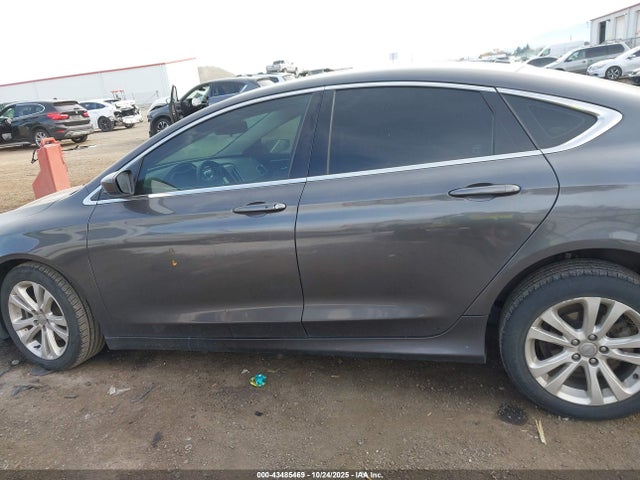 Chrysler 200 Limited 2015 1C3CCCABXFN633191 Image 14