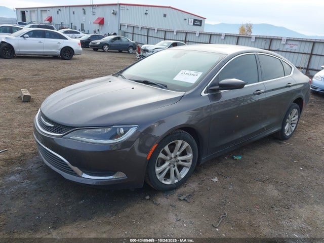 Chrysler 200 Limited 2015 1C3CCCABXFN633191 Image 2