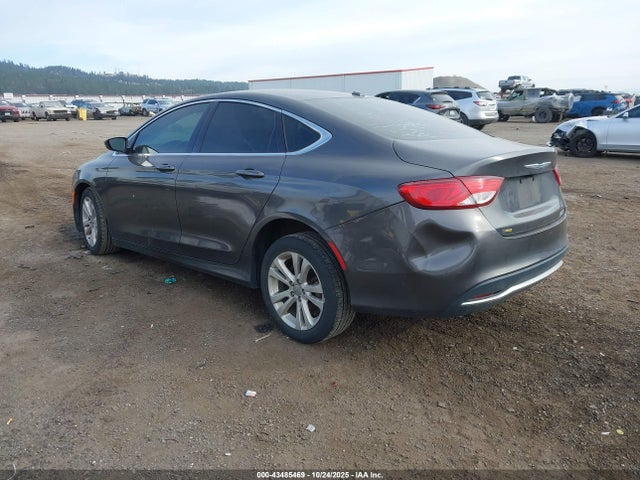 Chrysler 200 Limited 2015 1C3CCCABXFN633191 Image 3