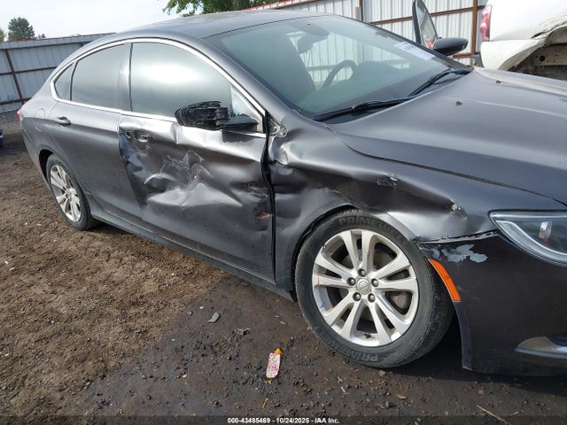 Chrysler 200 Limited 2015 1C3CCCABXFN633191 Image 6