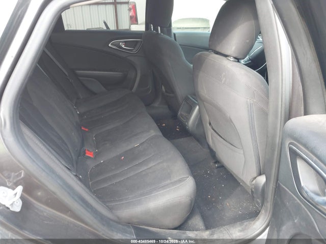 Chrysler 200 Limited 2015 1C3CCCABXFN633191 Image 8