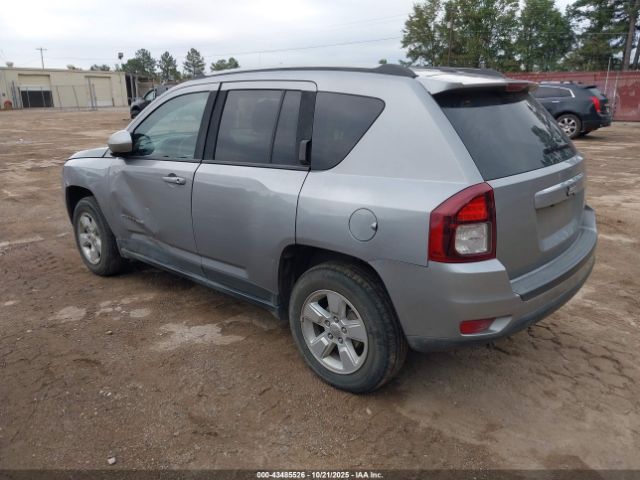 2016 JEEP COMPASS 1C4NJCEA2GD620003 Photo 2