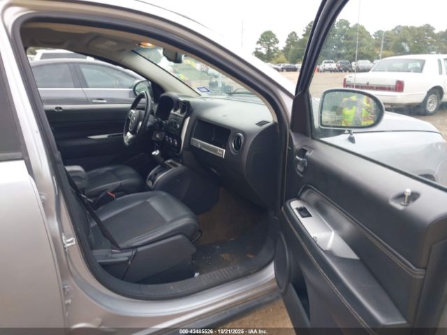 2016 JEEP COMPASS 1C4NJCEA2GD620003 Photo 4