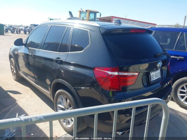 2015 BMW X3 5UXWX9C59F0D50478 Photo 2