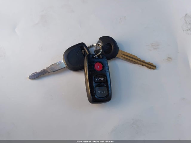 Aukcja sprzedaży 2005 Mazda Mazda3 I, vin: JM1BK12F251250660, numer aukcji: 43485633