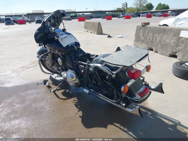 2013 HARLEY-DAVIDSON FLHTCU 1HD1FCM12DB667765 Photo 2