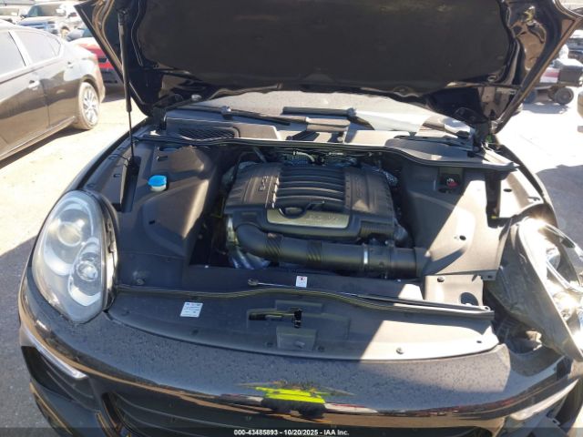 2017 PORSCHE CAYENNE WP1AA2A26HKA83493 Photo 9