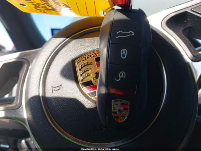 2017 PORSCHE CAYENNE WP1AA2A26HKA83493 Photo 10