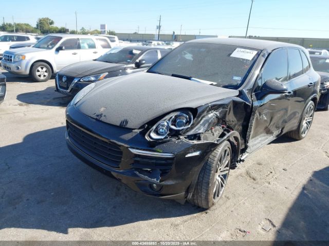 2017 PORSCHE CAYENNE WP1AA2A26HKA83493 Photo 1