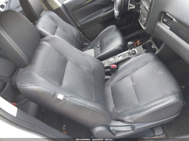 2016 MITSUBISHI OUTLANDER JA4JZ4AX2GZ012826 Photo 4