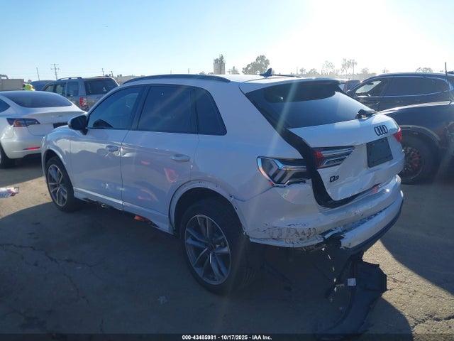 2024 AUDI Q3 WA1EECF32R1040592 Photo 2