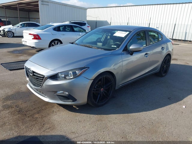 3MZBM1U74GM302745 Mazda pe