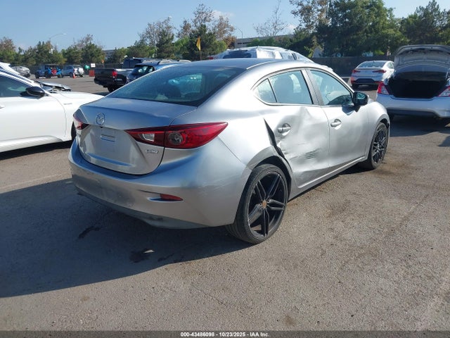 3MZBM1U74GM302745 Mazda pe