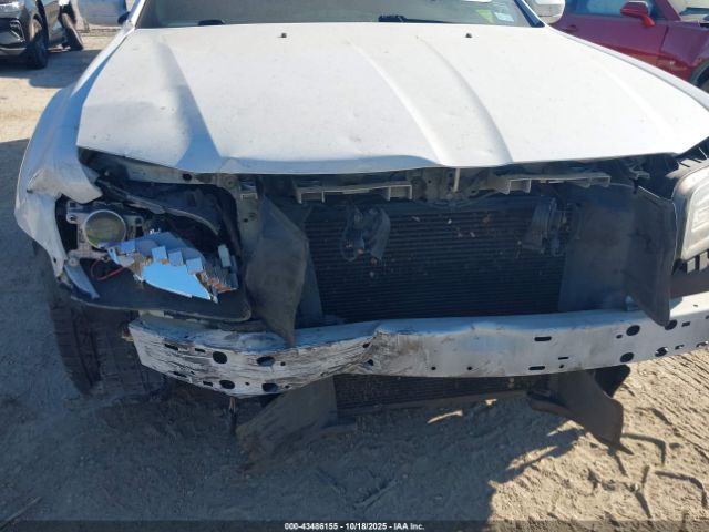 2019 CHRYSLER 300 2C3CCABG5KH682736 Photo 5