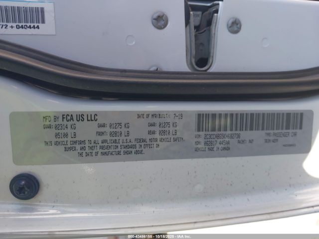 2019 CHRYSLER 300 2C3CCABG5KH682736 Photo 8