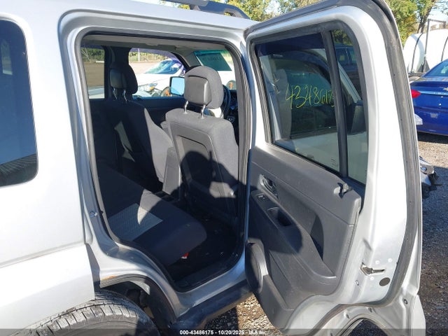 2010 Jeep Liberty Sport მანქანა იყიდება აუქციონზე, vin: 1J4PN2GK1AW155782, აუქციონის ნომერი: 43486175