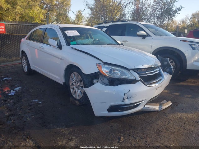 43486199 :رقم المزاد ، 1C3CCBAB3EN122270 vin ، 2014 Chrysler 200 Lx مزاد بيع