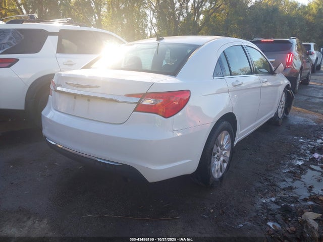 43486199 :رقم المزاد ، 1C3CCBAB3EN122270 vin ، 2014 Chrysler 200 Lx مزاد بيع