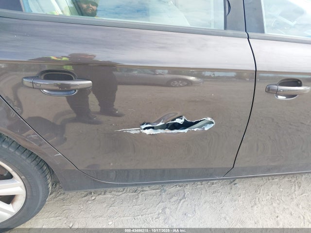2011 AUDI A4 WAUBFAFLXBN010391 Photo 5