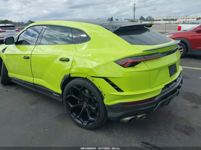 2023 LAMBORGHINI URUS ZPBUC3ZL8PLA27262 Photo 2