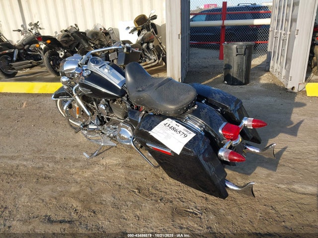 2014 HARLEY-DAVIDSON FLHR 1HD1FBM15EB657095 Photo 2