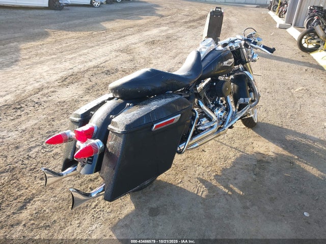 2014 HARLEY-DAVIDSON FLHR 1HD1FBM15EB657095 Photo 3