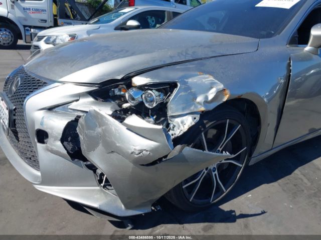 2016 LEXUS IS 200T JTHBA1D24G5038009 Photo 5