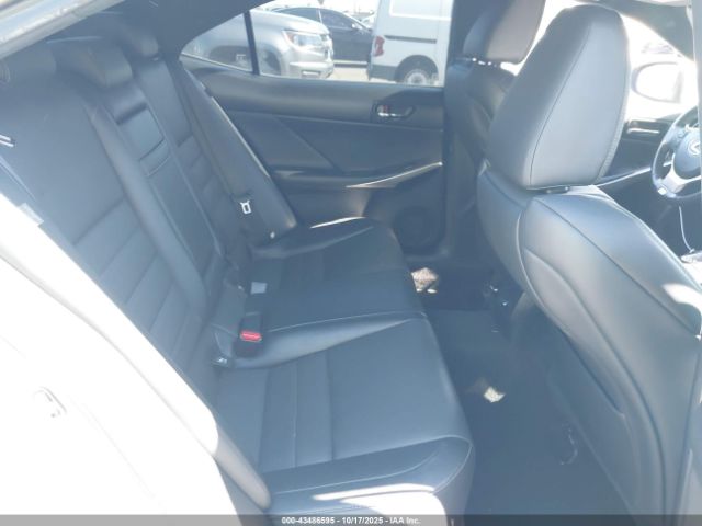 2016 LEXUS IS 200T JTHBA1D24G5038009 Photo 7