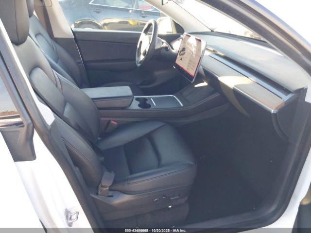 2021 TESLA MODEL Y 5YJYGAEE7MF159534 Photo 4