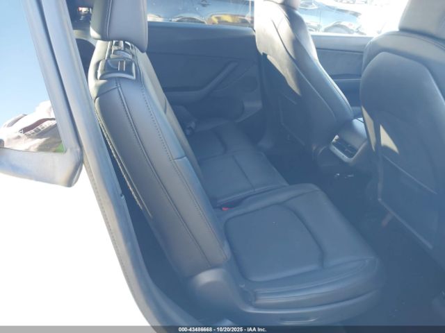 2021 TESLA MODEL Y 5YJYGAEE7MF159534 Photo 7