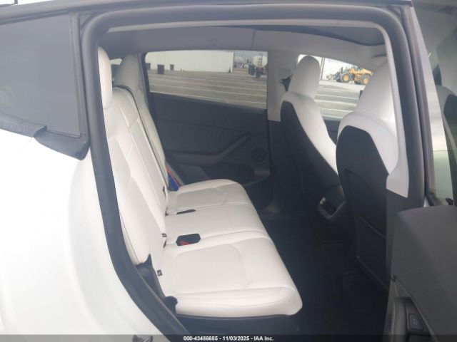 2024 TESLA MODEL Y 7SAYGAEE4RF206674 Photo 7