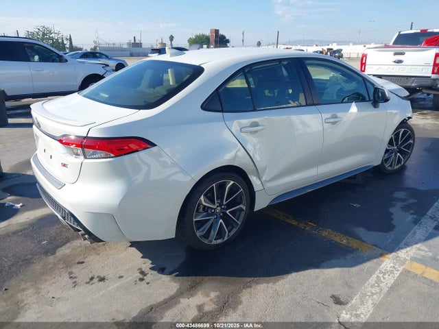 2021 TOYOTA COROLLA JTDS4MCE8MJ063844 Photo 3